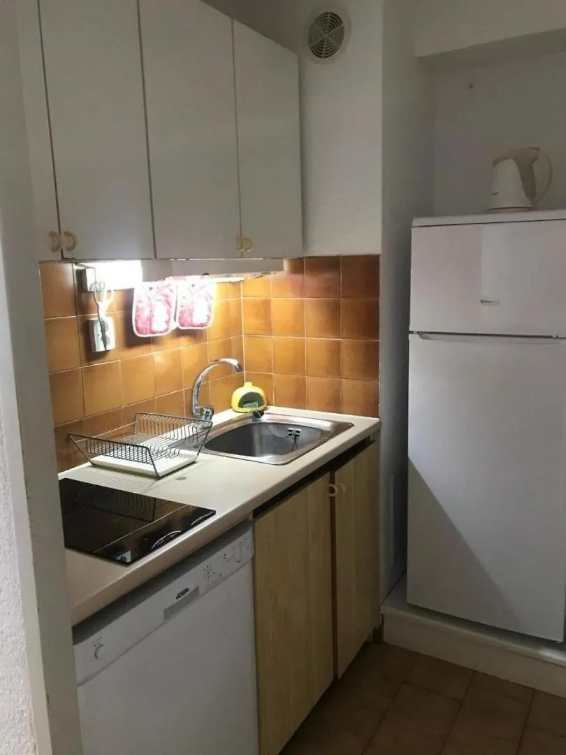 Сasa de vacaciones Renecros 1 A 30 M De La Mer Grande Terrasse Wifi Clim Parking Bandol Francia