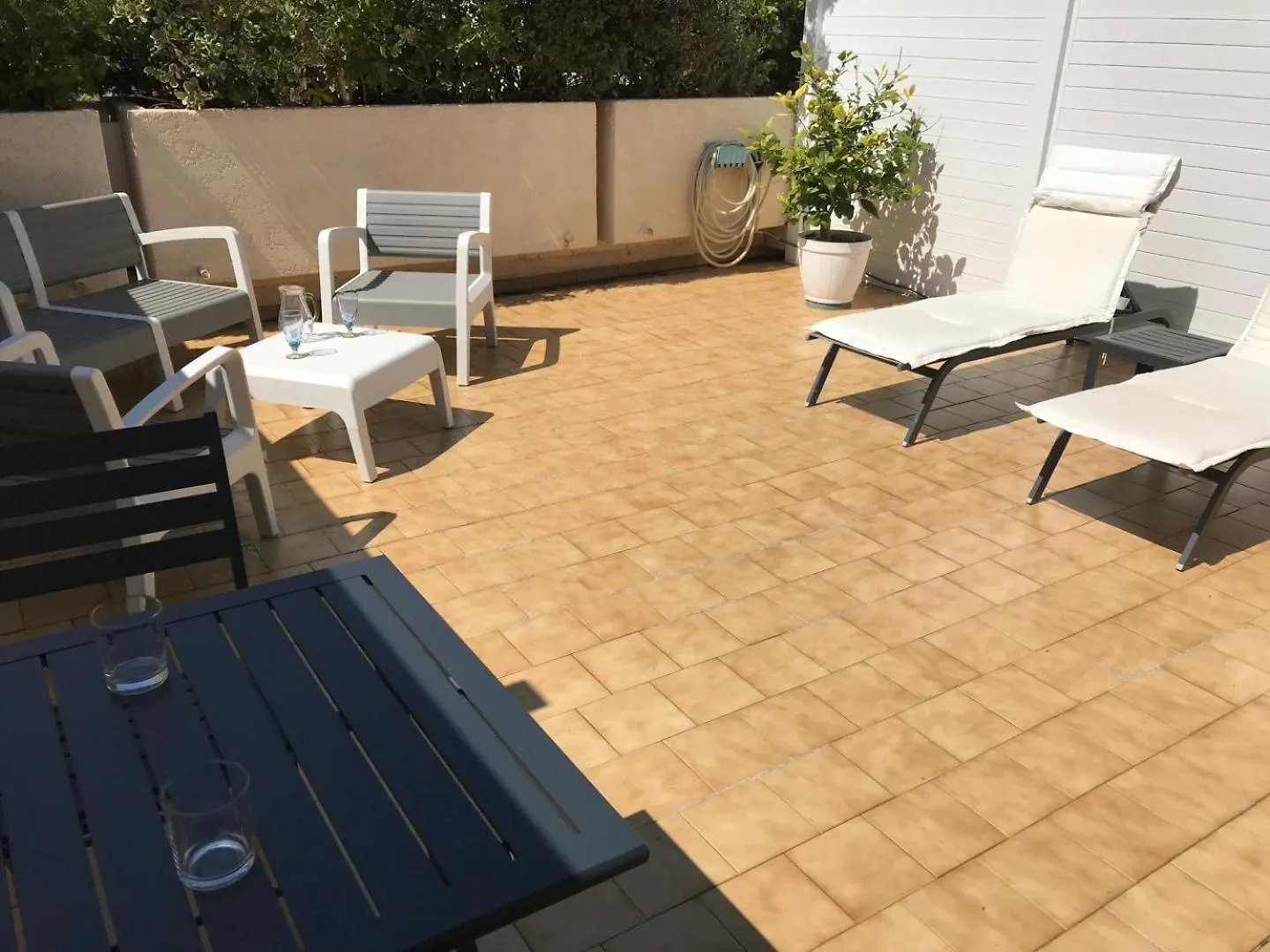 Renecros 1 A 30 M De La Mer Grande Terrasse Wifi Clim Parking Bandol Francia
